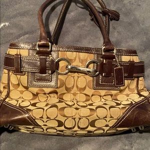 SPRING CLEANING / Coach purse